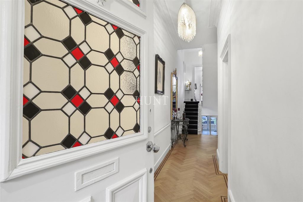 Additional image 41 of 5 bed terraced house for saleBroomhill Road, Woodford Green IG8