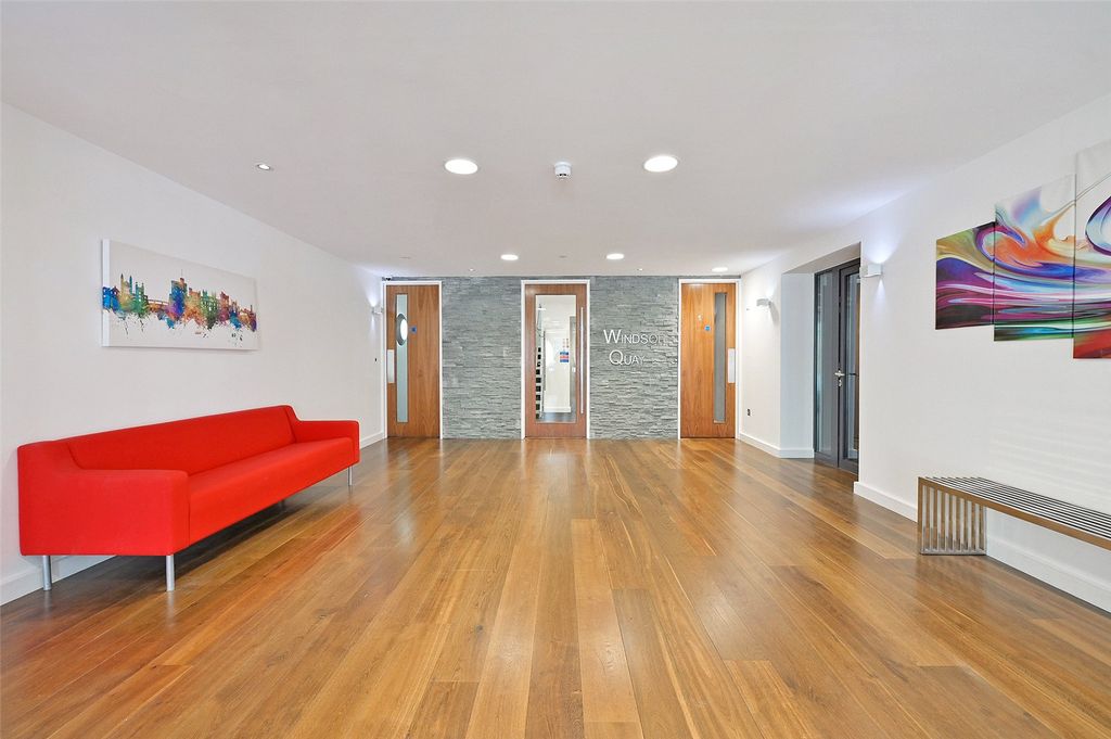Additional image 15 of 2 bed flat for saleFarm Yard, Windsor, Berkshire SL4