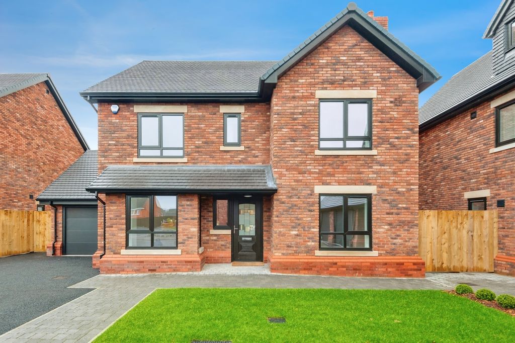 Additional image 2 of 5 bed detached house for saleVictoria Place, Bevan Way, Widnes, Cheshire WA8