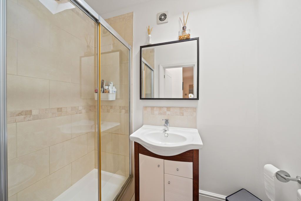 Additional image 10 of 3 bed detached house for saleChurch Road, Worcester Park KT4