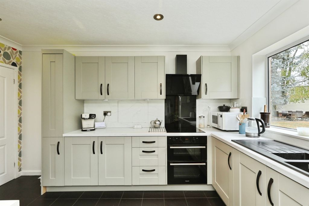 Additional image 4 of 4 bed detached house for saleHartland Road, Worksop S80