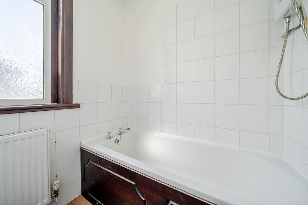 Additional image 12 of 4 bed end terrace house for saleFarlington Road, Portsmouth PO2