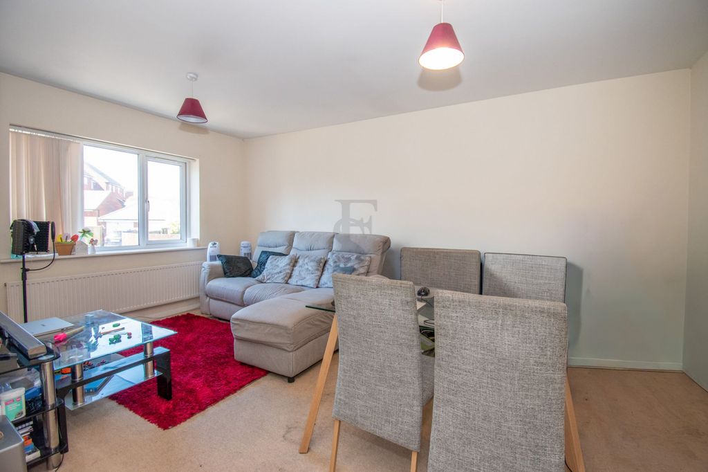 Additional image 2 of 2 bed flat for saleSwinton Close, Hamilton LE5