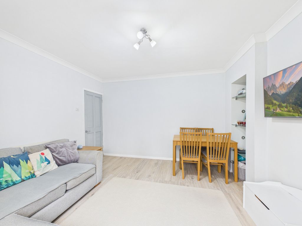 Additional image 5 of 2 bed flat for saleSeven Acres, Wickford SS11