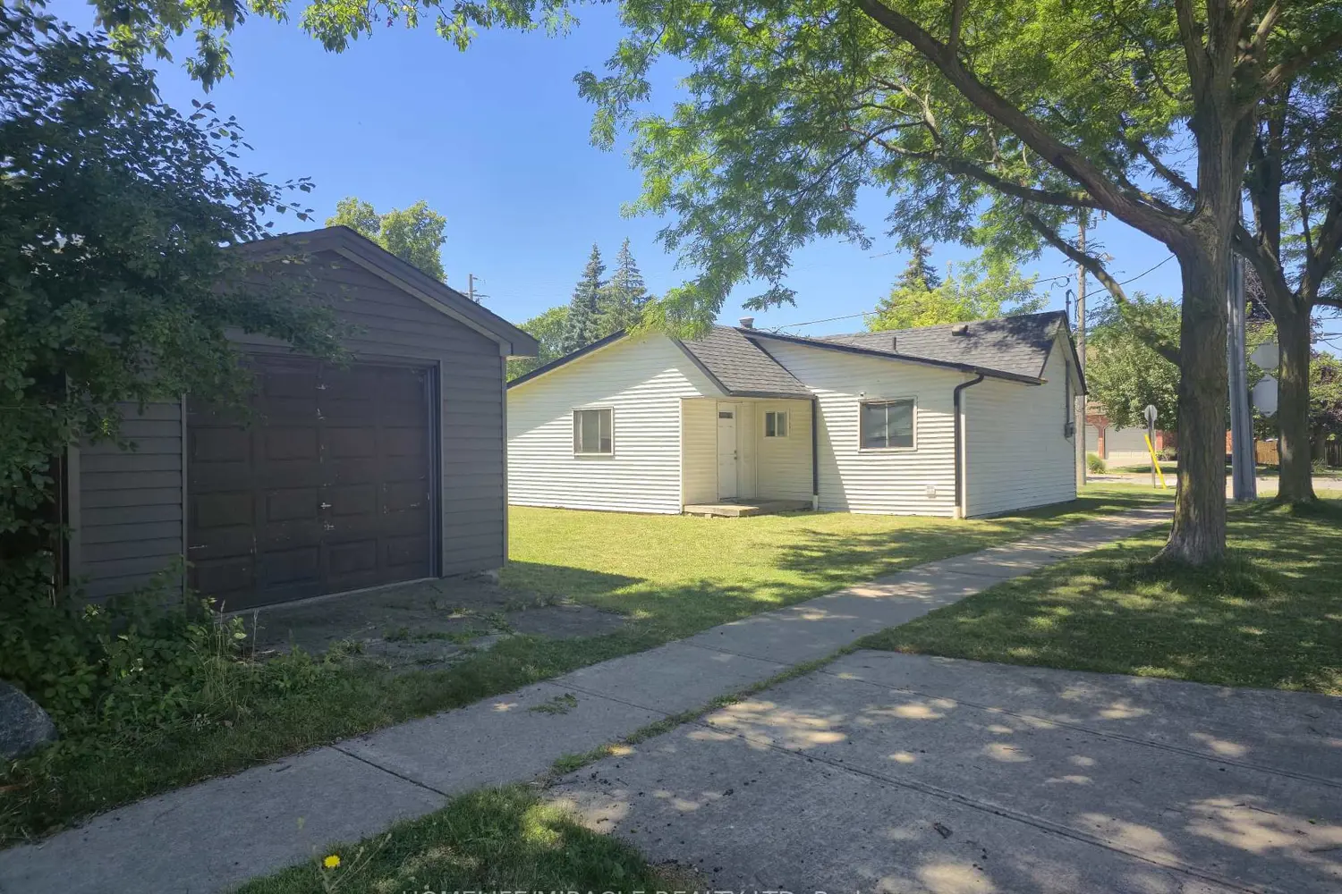 Additional image 5 of 82 Teal Avenue