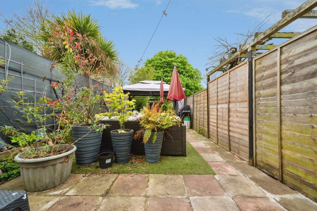 Additional image 21 of 3 bed terraced house for saleWeston Grove Road, Southampton SO19