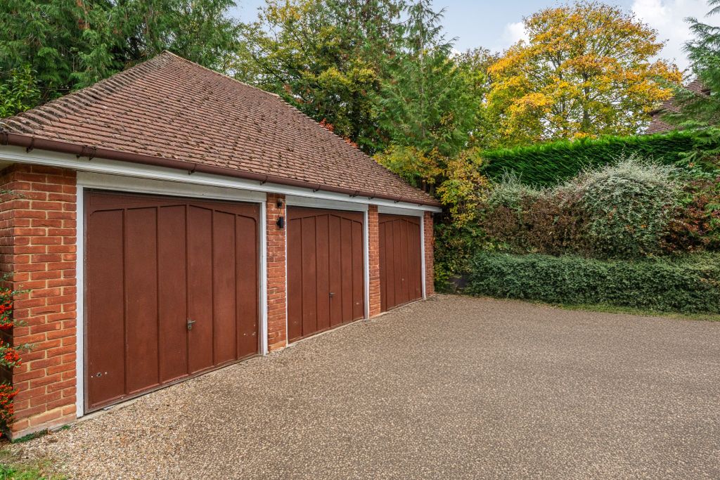 Additional image 24 of 5 bed detached house for saleHale End, Hook Heath, Woking GU22