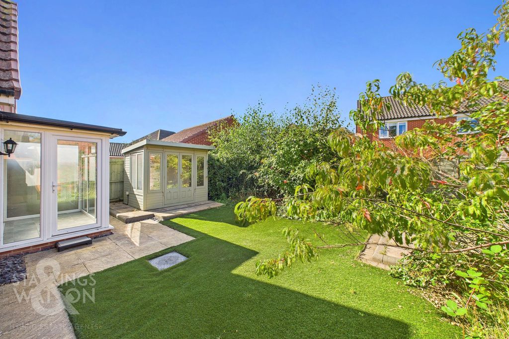 Additional image 6 of 3 bed detached bungalow for saleSomme Close, Wymondham NR18