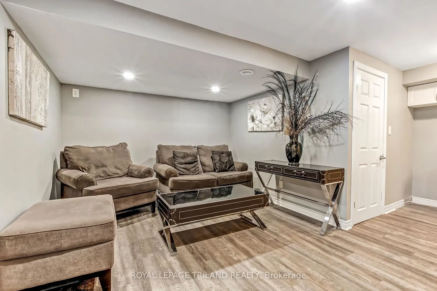 Additional image 12 of 24 Flora Street