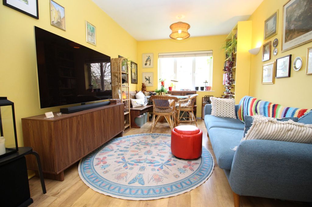Additional image 3 of 1 bed flat for saleBelmont Road, Southampton SO17