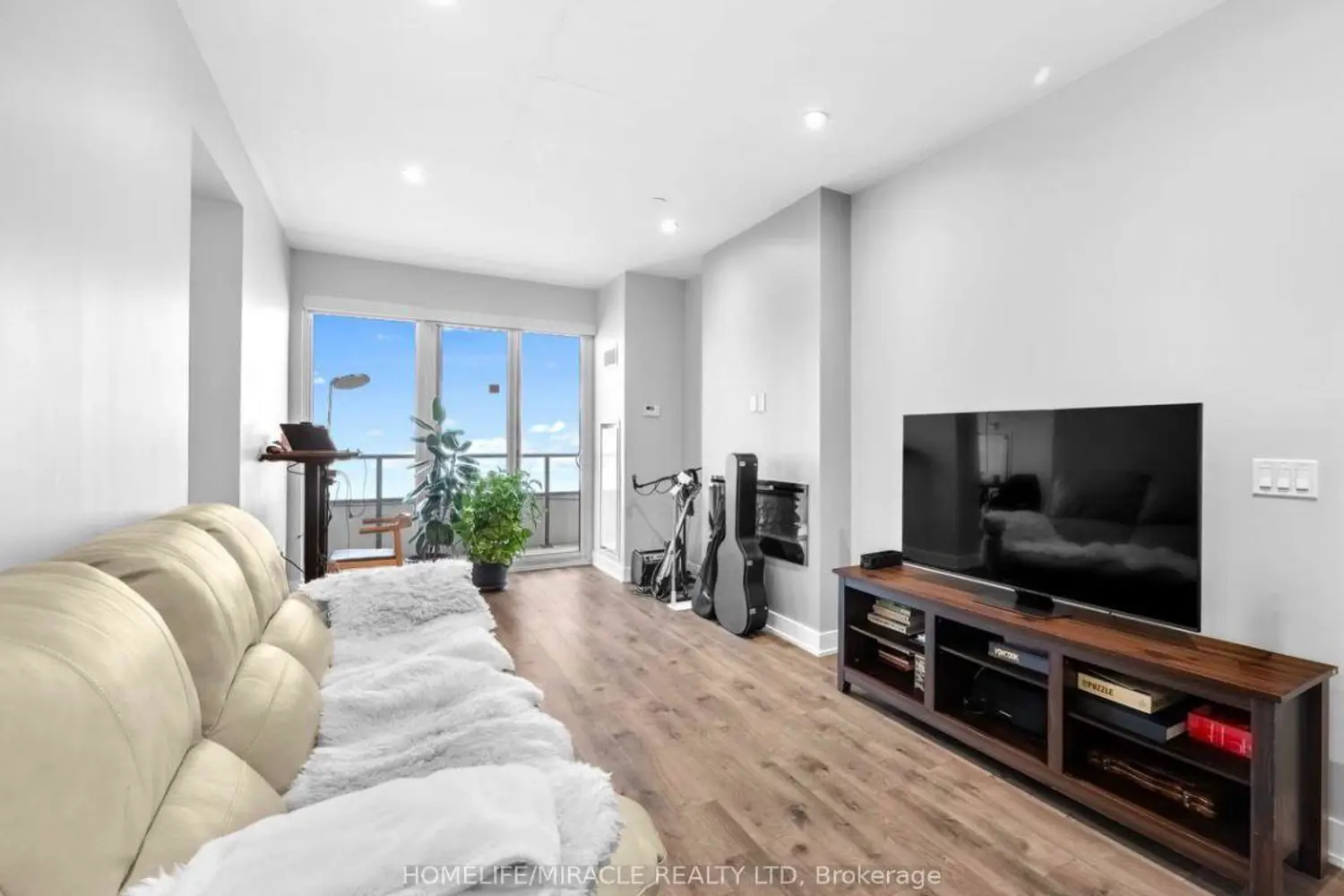 Additional image 6 of 20 Shore Breeze Drive # 4804
