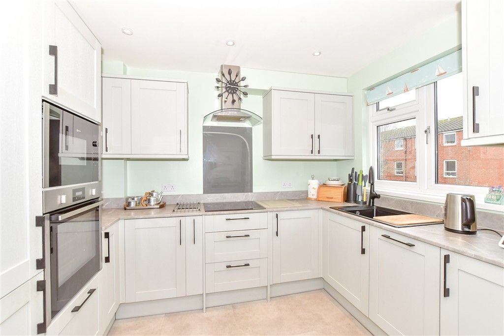 Additional image 2 of 4 bed terraced house for saleChadderton Gardens, Portsmouth, Hampshire PO1