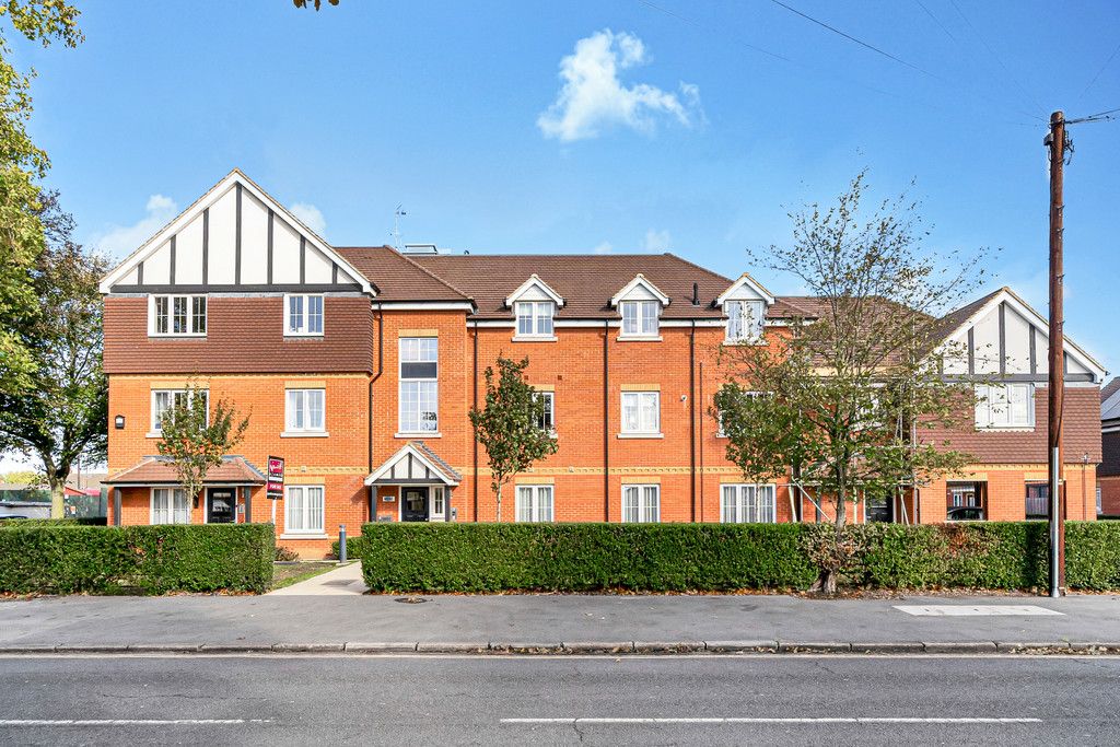 Additional image 3 of 2 bed flat for saleGatehouse Close, Ashford TW15