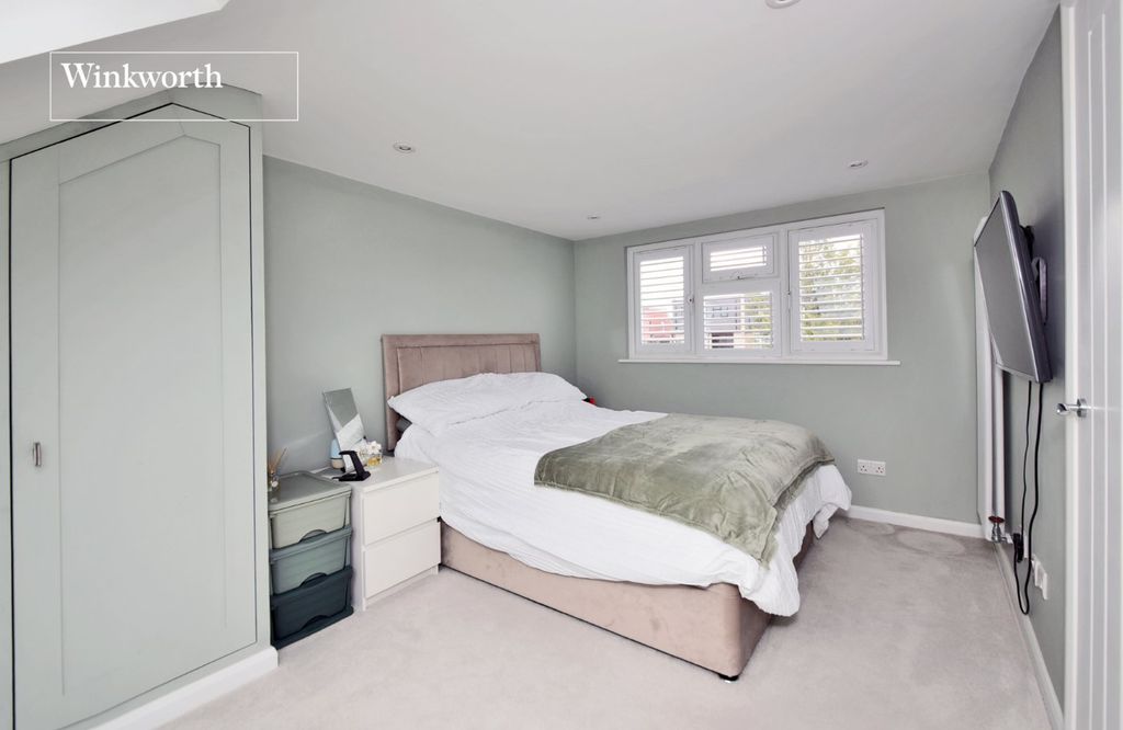 Additional image 7 of 3 bed end terrace house for saleHuntingdon Gardens, Worcester Park KT4