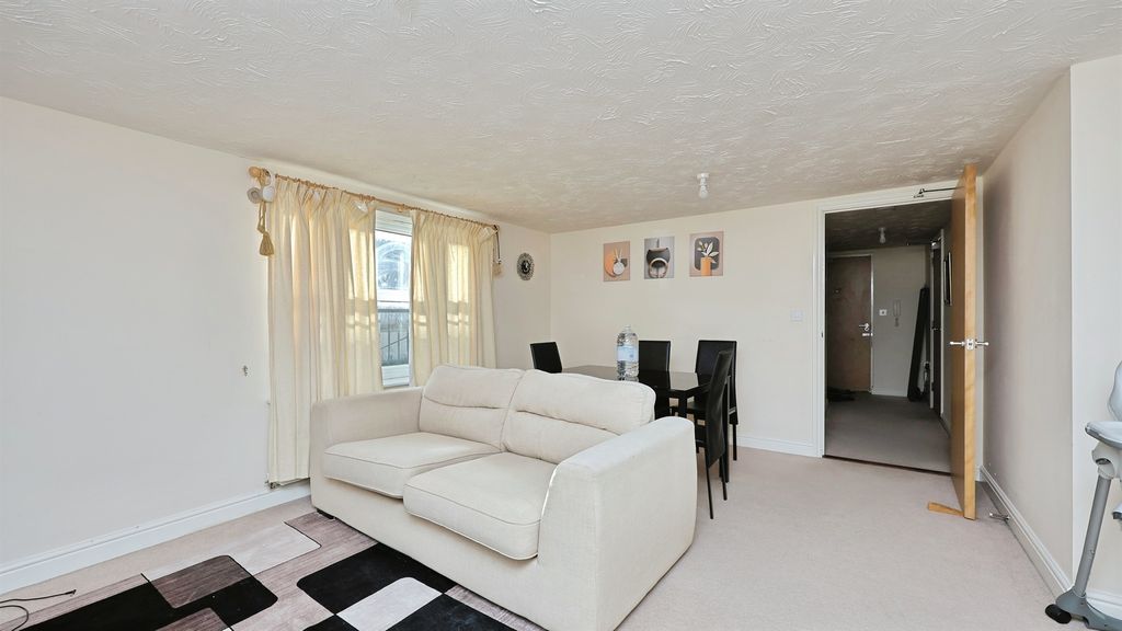 Additional image 4 of 2 bed flat for saleCaddow Road, Norwich NR5