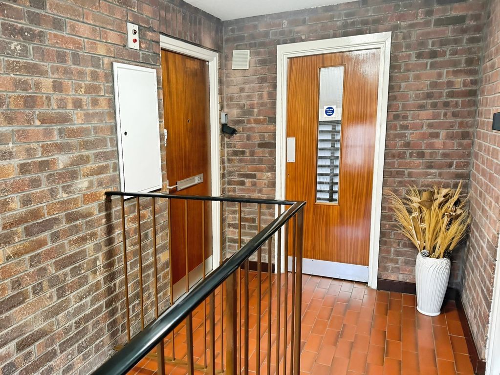 Additional image 2 of 1 bed flat for saleSt Pauls Close, Oadby LE2