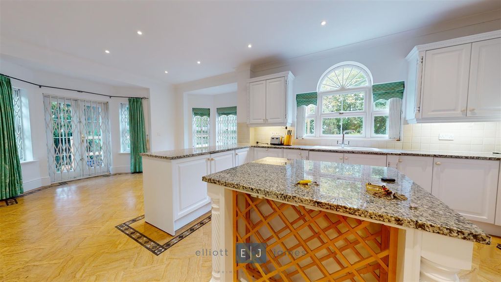 Additional image 3 of 6 bed detached house for saleRegents Drive, Woodford Green IG8
