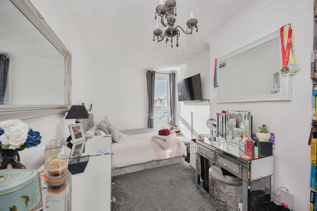 Additional image 11 of 4 bed terraced house for saleMeon Road, Southsea PO4