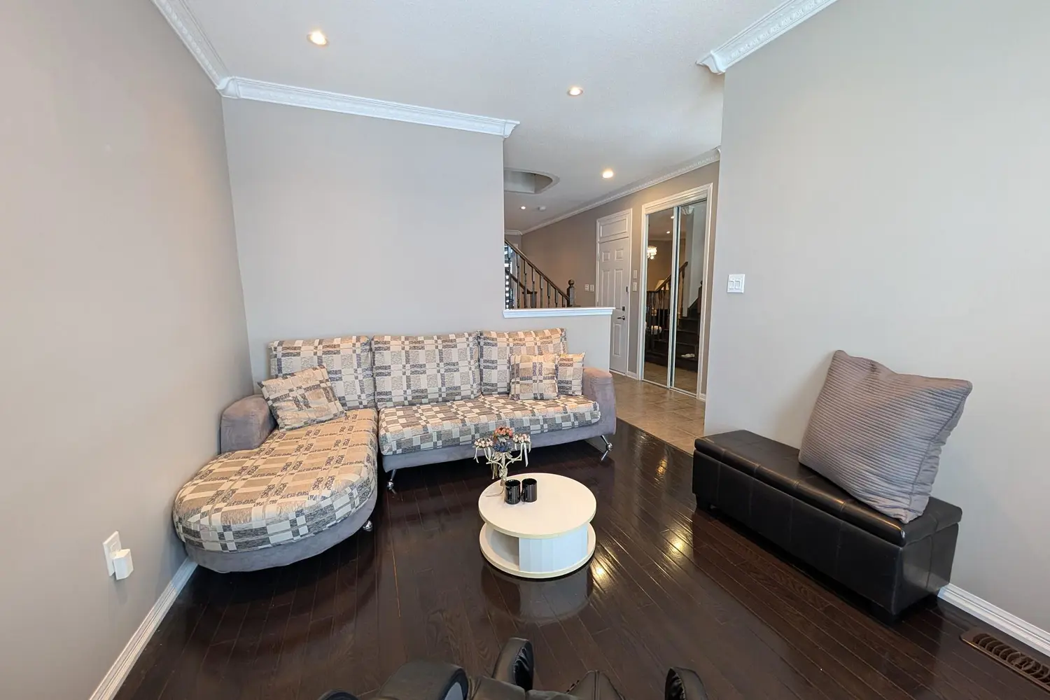 Additional image 4 of 105 James Parrott Avenue