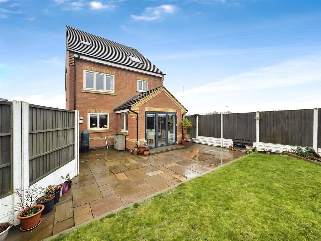 Additional image 20 of 5 bed detached house for saleCranmer Close, Blaby, Leicester LE8