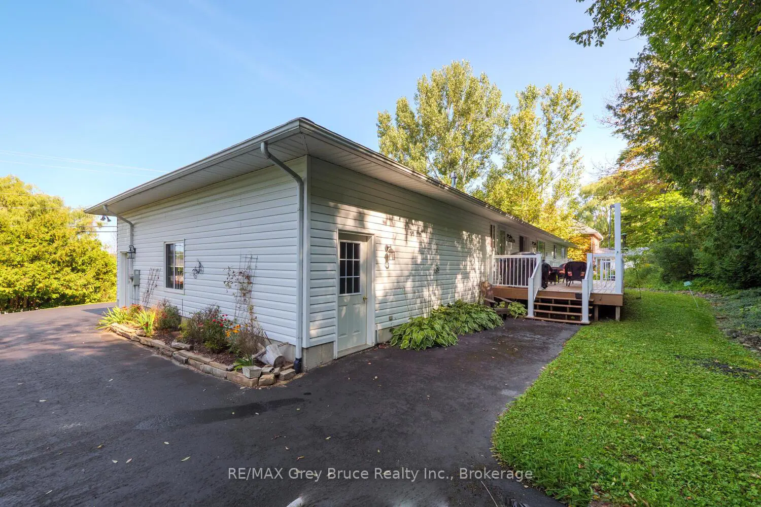 Additional image 16 of 501204 Grey Road 1