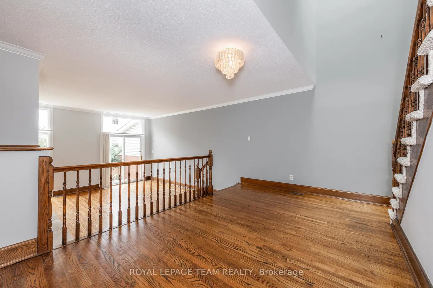 595 Besserer Street C photo 4