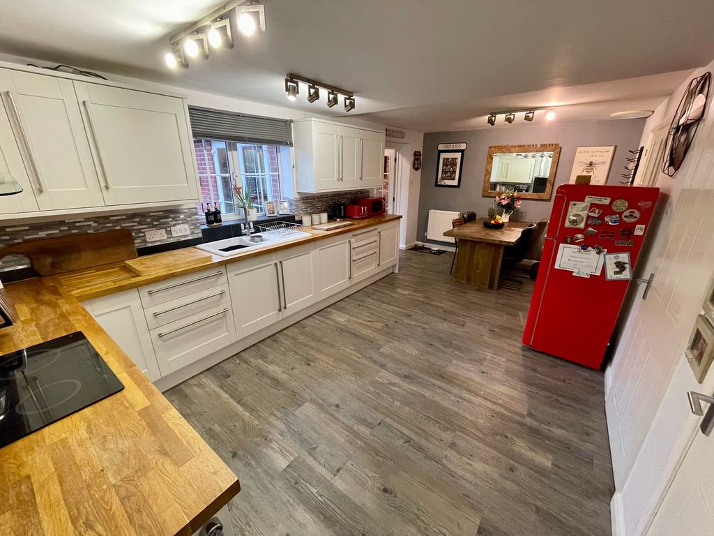 Additional image 4 of 4 bed detached house for saleSpeedwell Drive, Broughton Astley, Leicester LE9