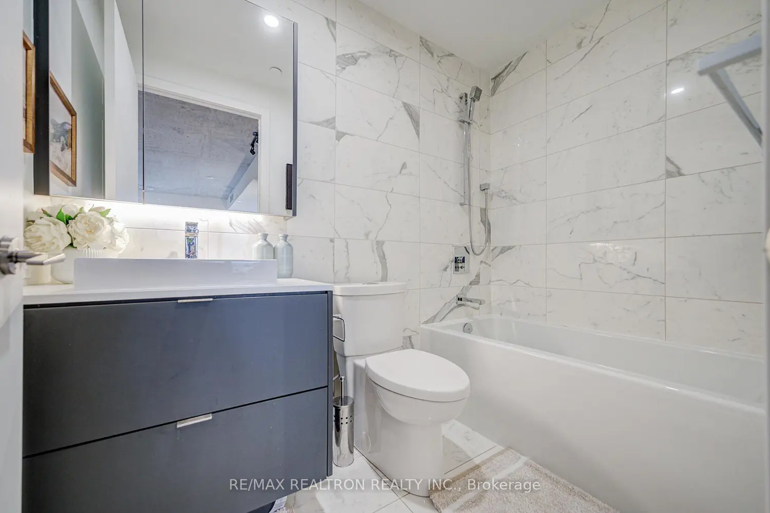 Additional image 9 of 7 Smith Crescent 518