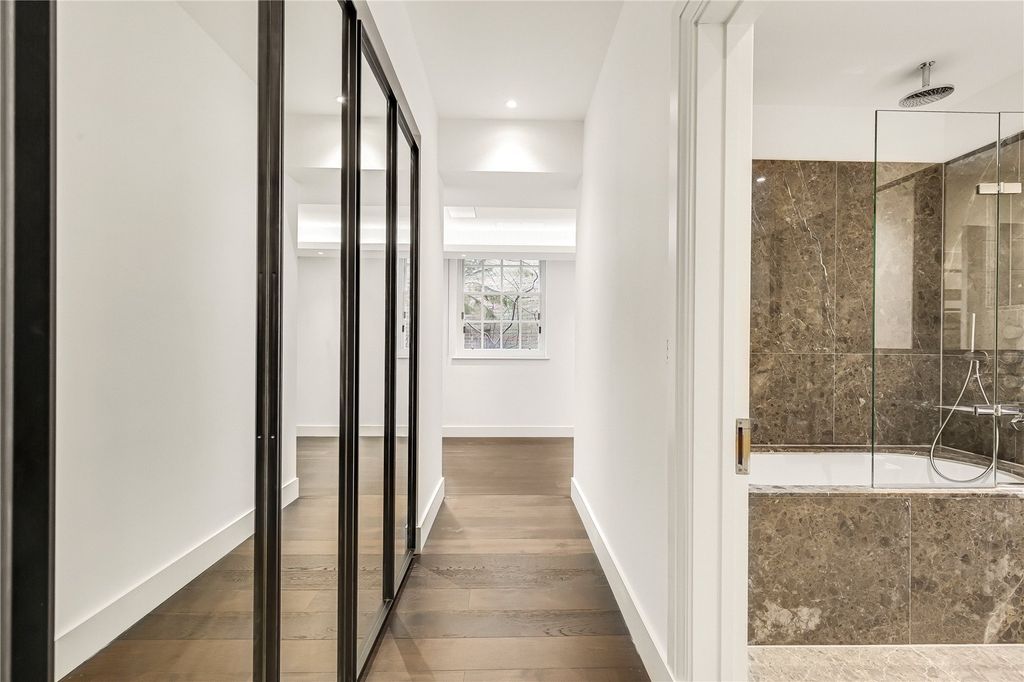 Additional image 5 of 2 bed flat for saleRichmond Hill, Richmond TW10