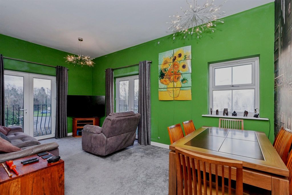 Additional image 4 of 2 bed flat for saleLoughland Close, Blaby, Leicester LE8
