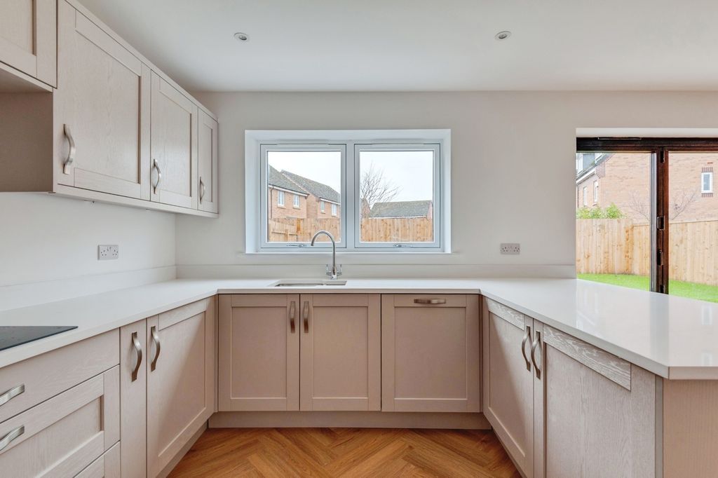Additional image 7 of 5 bed detached house for saleVictoria Place, Bevan Way, Widnes, Cheshire WA8