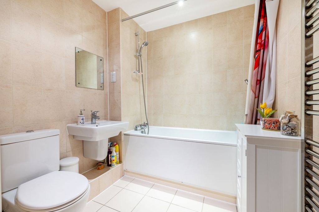 Additional image 6 of 1 bed flat for saleGodstone Road, Whyteleafe CR3