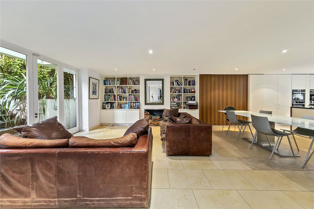 Additional image 8 of 6 bed semi-detached house for saleQueens Road, Richmond TW10