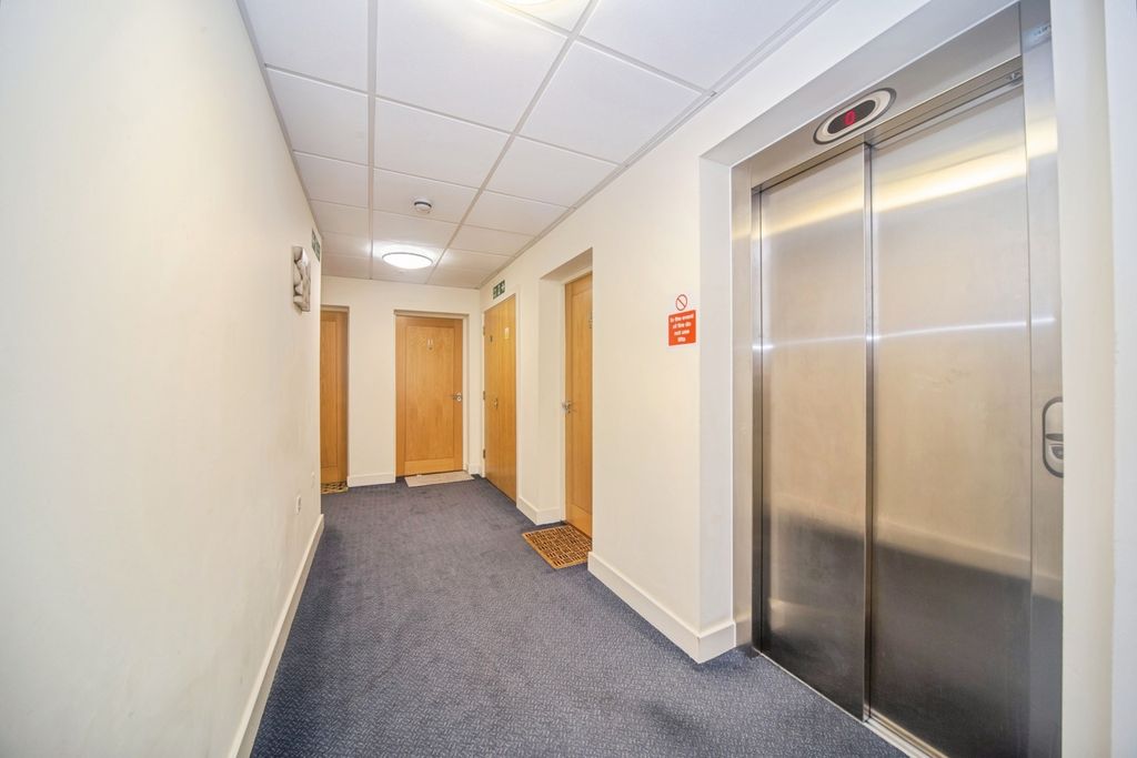 Additional image 18 of 2 bed flat for saleWinn Road, Southampton, Hampshire SO17
