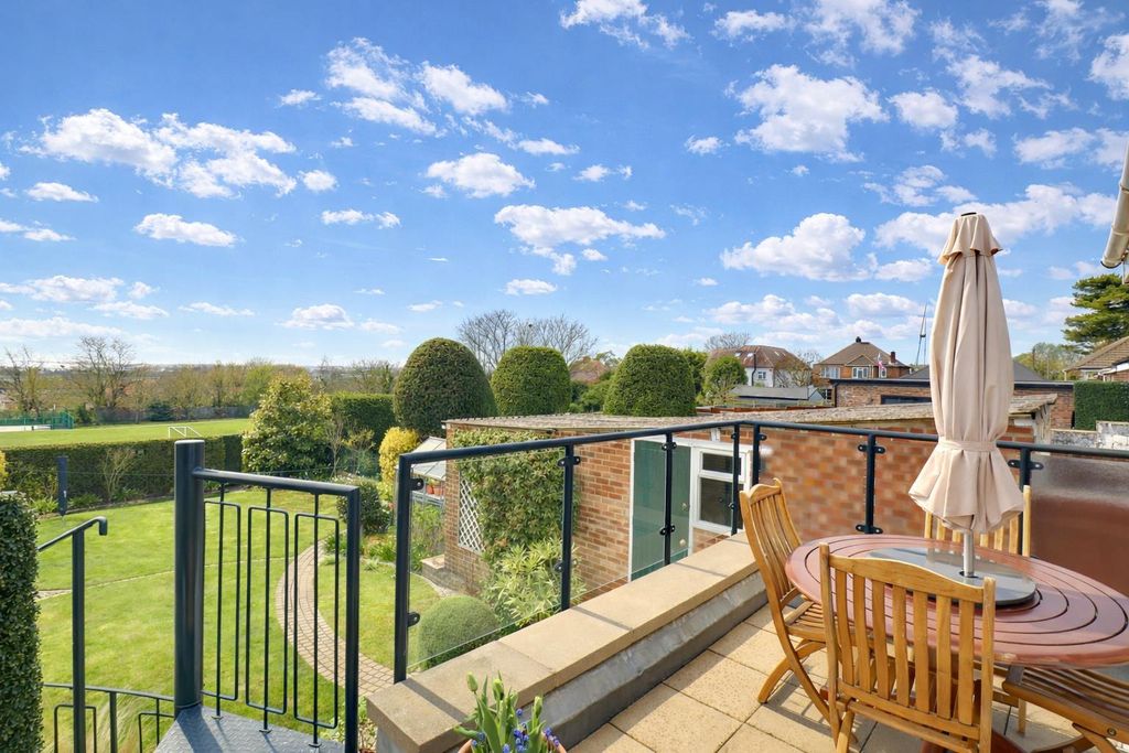 Additional image 19 of 3 bed detached house for saleBlake Road, Drayton, Portsmouth PO6