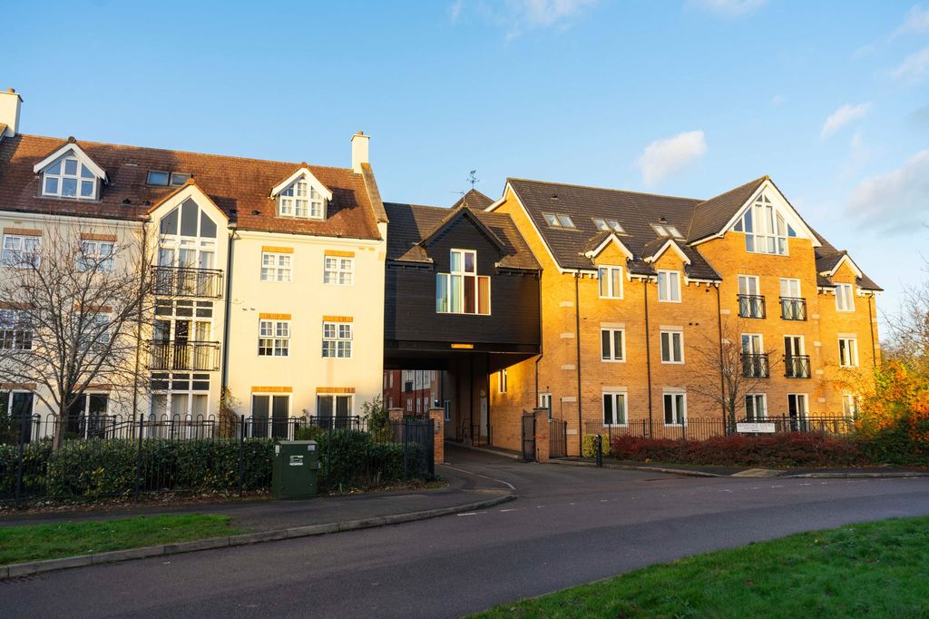 Additional image 13 of 2 bed flat for saleHermitage Court, Oadby LE2