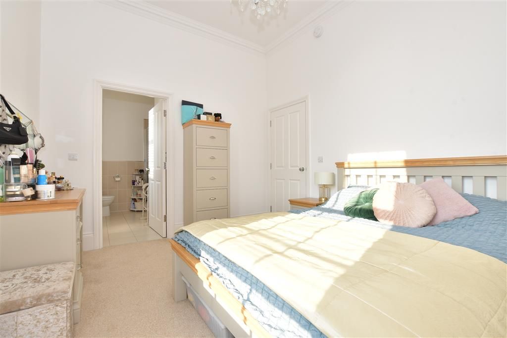 Additional image 6 of 2 bed flat for saleWhitecroft Park, Newport, Isle Of Wight PO30
