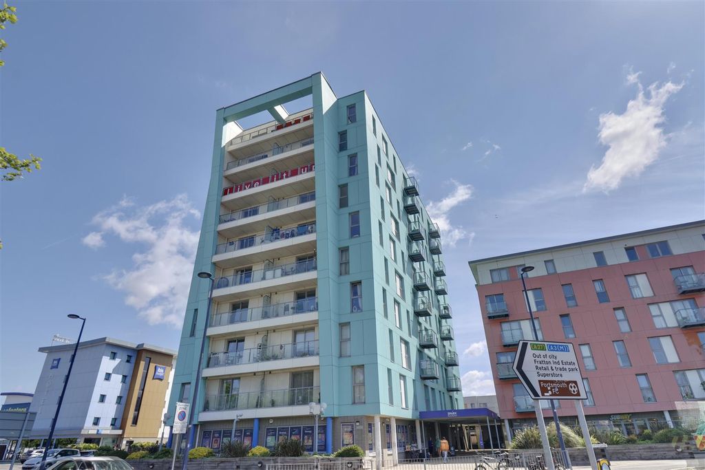 Additional image 3 of 2 bed flat for saleFratton Way, Southsea PO4
