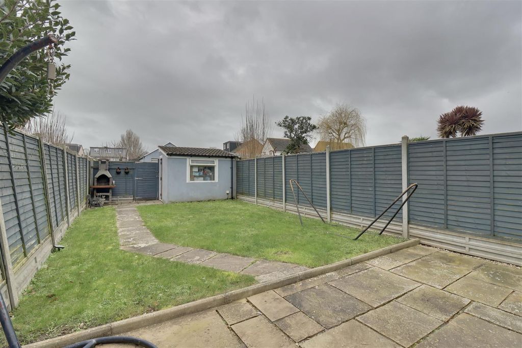 Additional image 20 of 4 bed terraced house for saleLangstone Road, Portsmouth PO3
