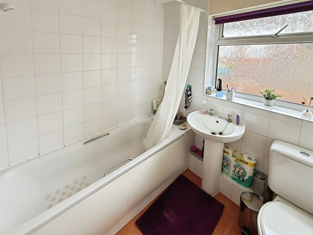 Additional image 9 of 2 bed flat for saleLawrence Grove, Southampton SO19