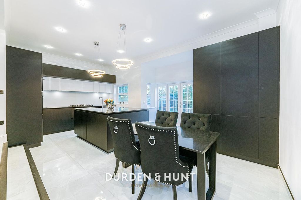 Additional image 7 of 6 bed detached house for saleRegents Drive, Woodford Green IG8