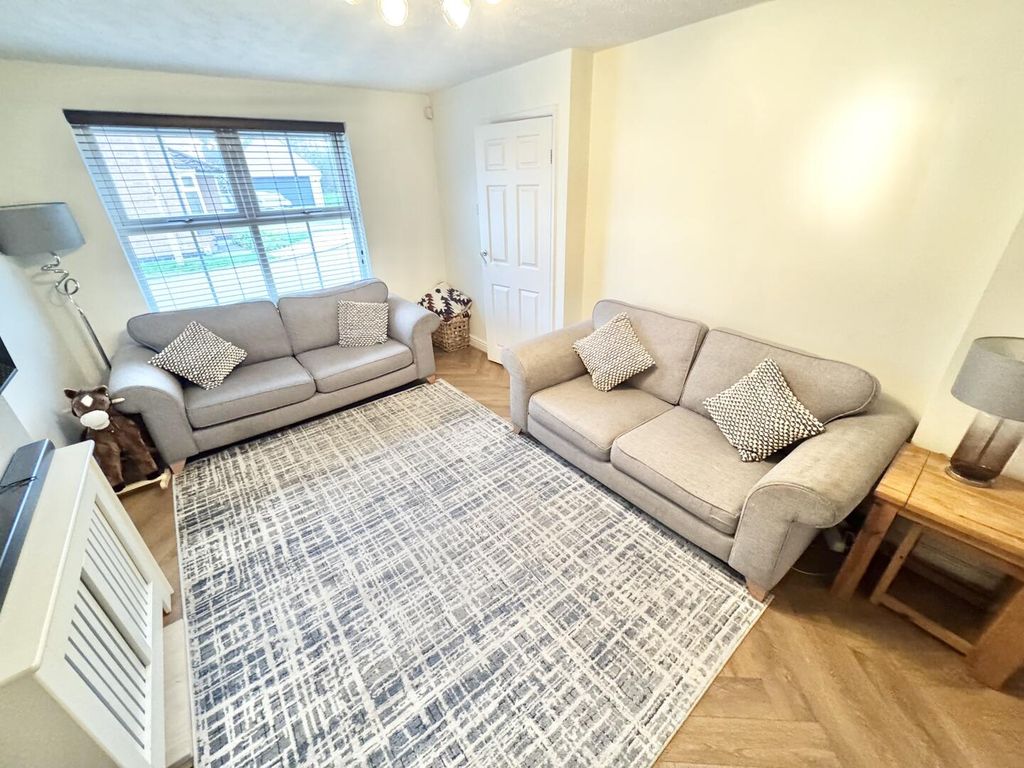 Additional image 3 of 3 bed semi-detached house for saleWarner Close, Whetstone, Leicester LE8