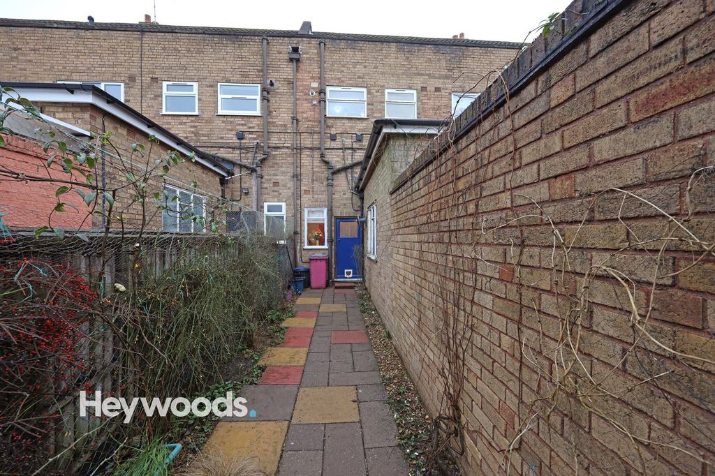 Additional image 30 of 2 bed flat for saleHanbridge Avenue, Bradwell, Newcastle Under Lyme ST5