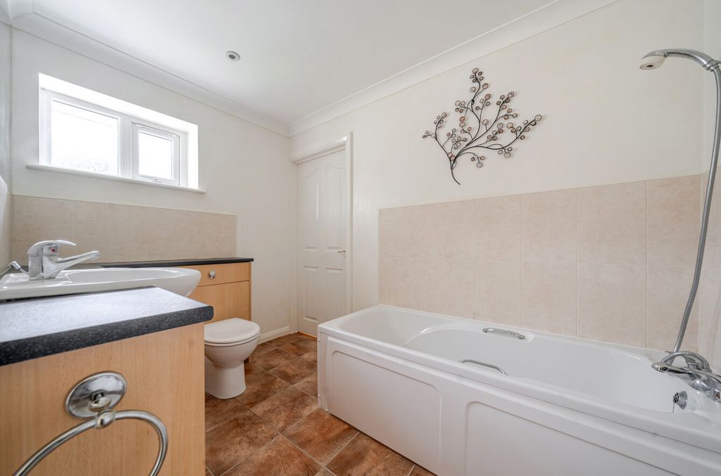 Additional image 12 of 2 bed bungalow for saleSeldens Way, Worthing, West Sussex BN13