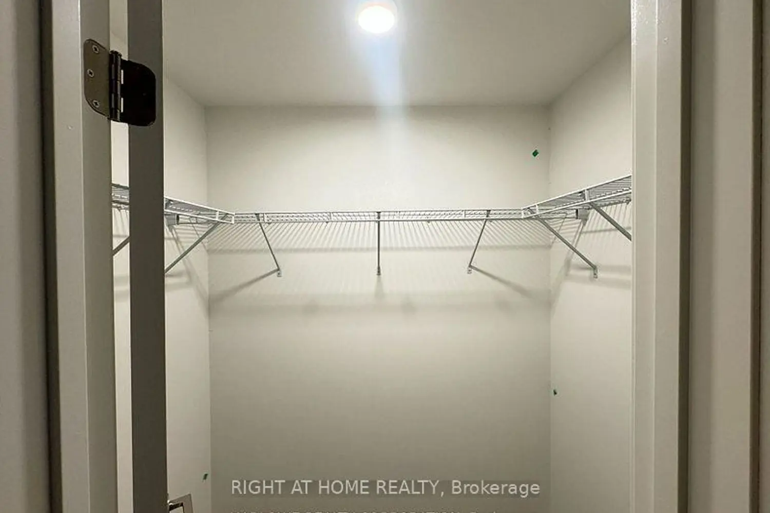 Additional image 10 of 8119 Birchmount Road 930