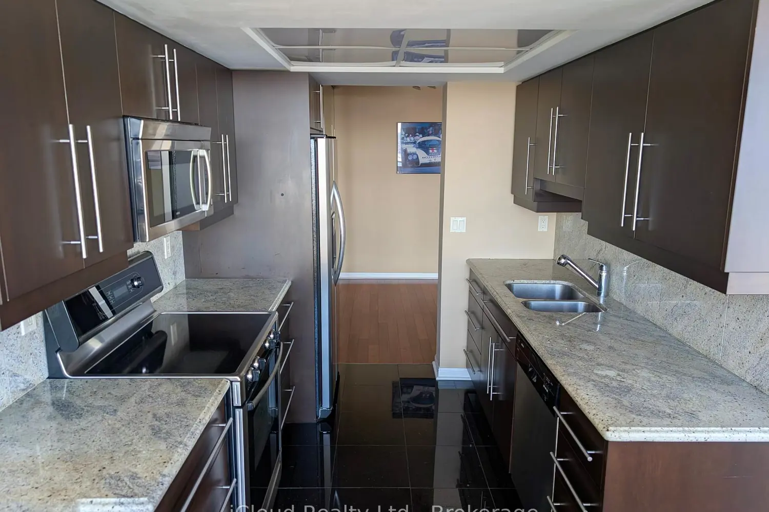 Additional image 3 of 45 Kingsbridge Garden Circle 1003