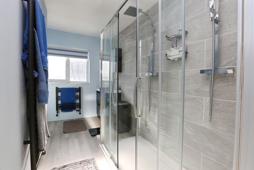 Additional image 14 of 3 bed detached house for saleClover Way, Hedge End, Southampton SO30