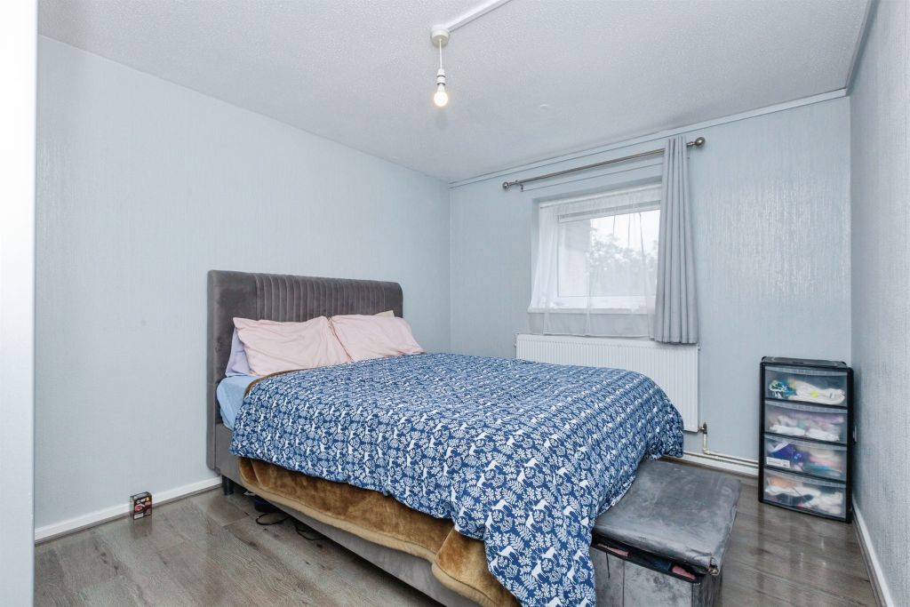 2 bed flat for saleKelbrook Close, Leicester LE4 photo 3