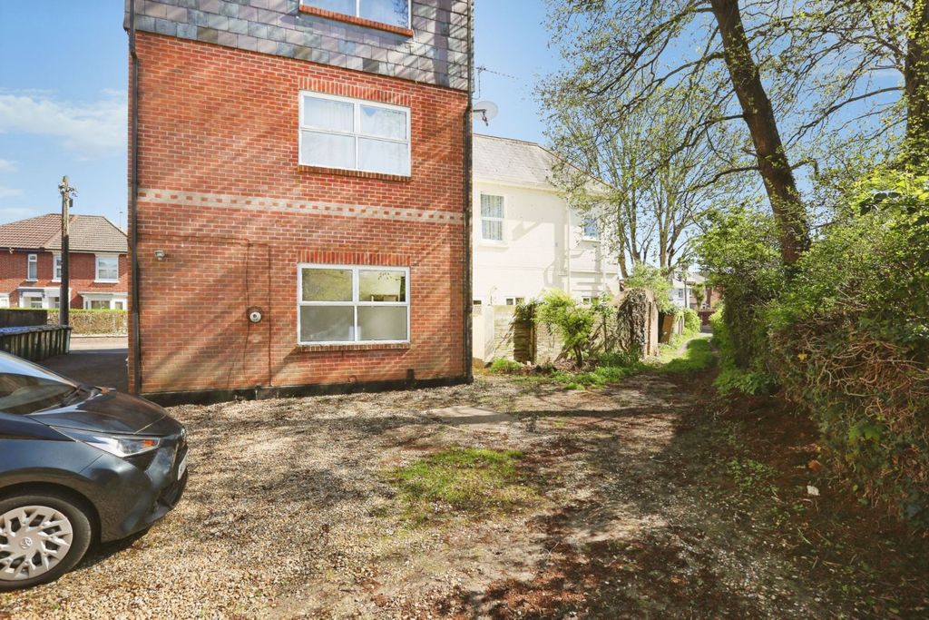Additional image 13 of 1 bed flat for sale23 West Road, Southampton SO19