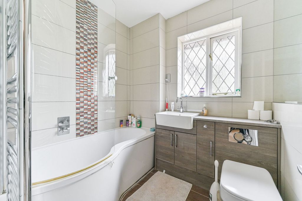 Additional image 16 of 5 bed detached house for saleRoyal Avenue, New Malden, Worcester Park KT4